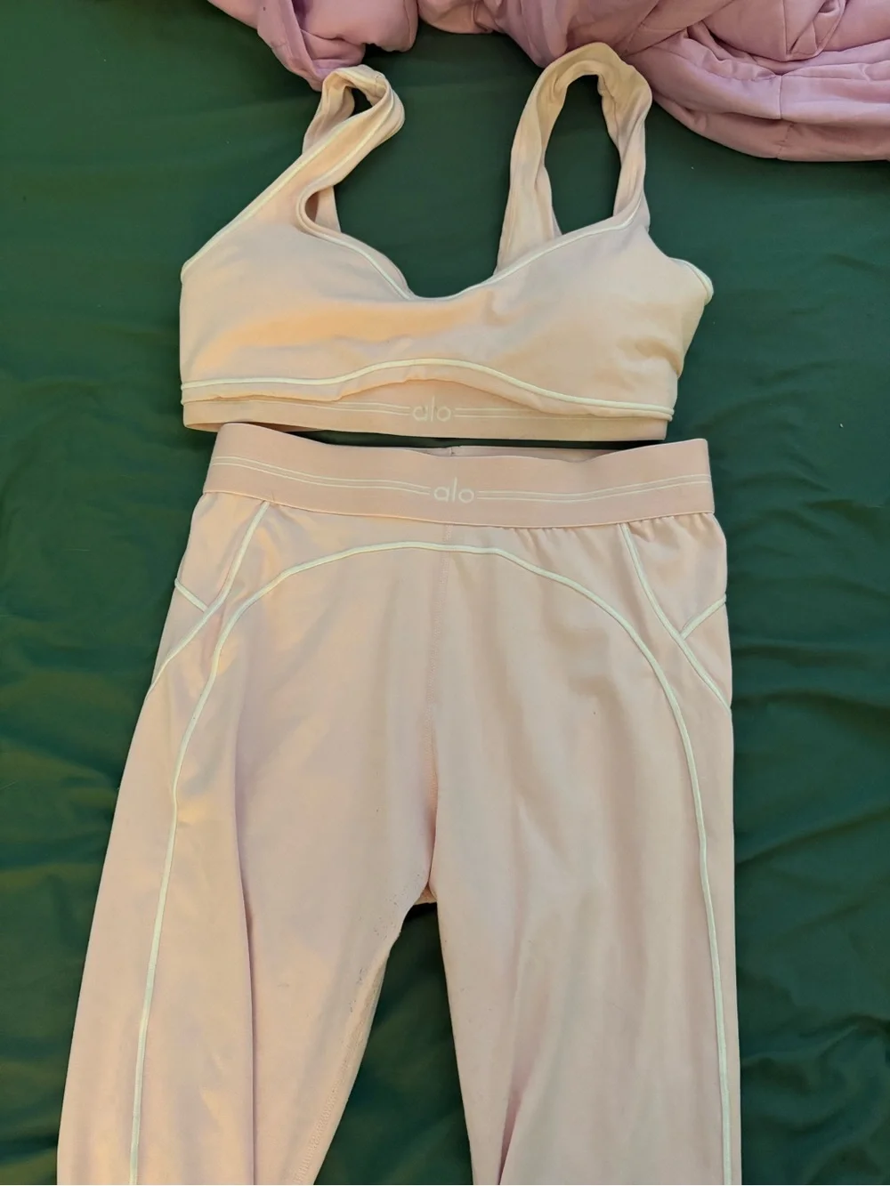 ALO Yoga Blush Pink Sports Bra and Leggings Set Size medium
